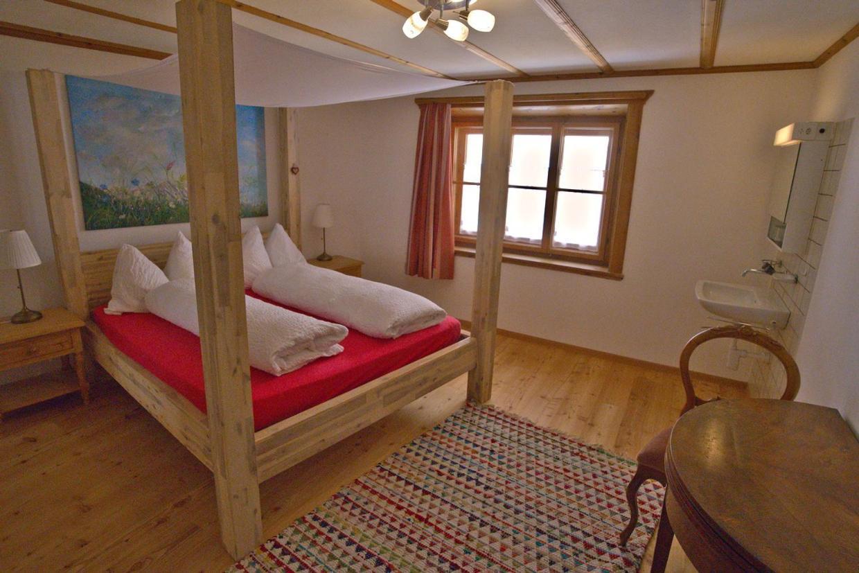 Chasa Sassalba Bed & Breakfast Lu Luaran gambar