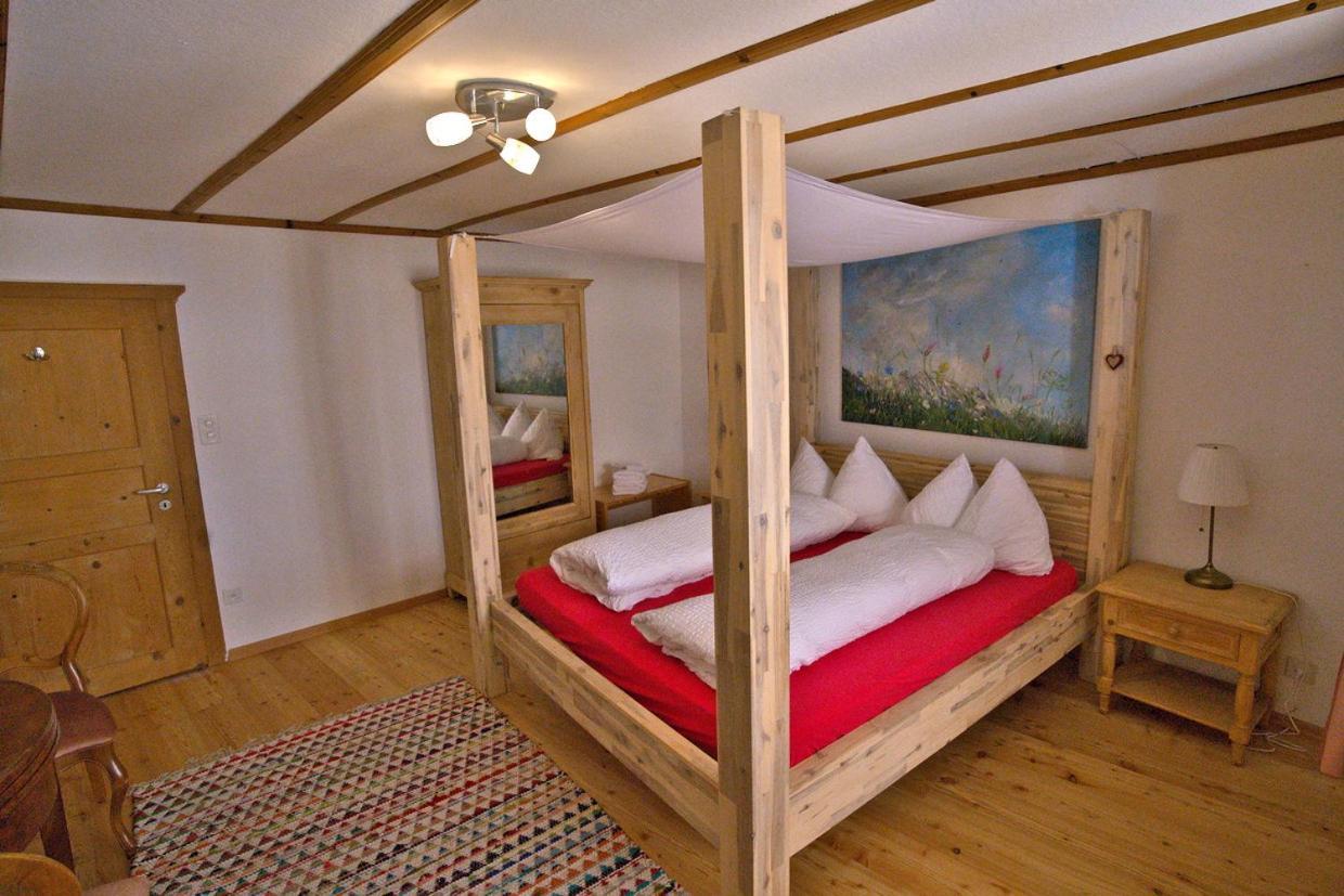 Chasa Sassalba Bed & Breakfast Lu Luaran gambar