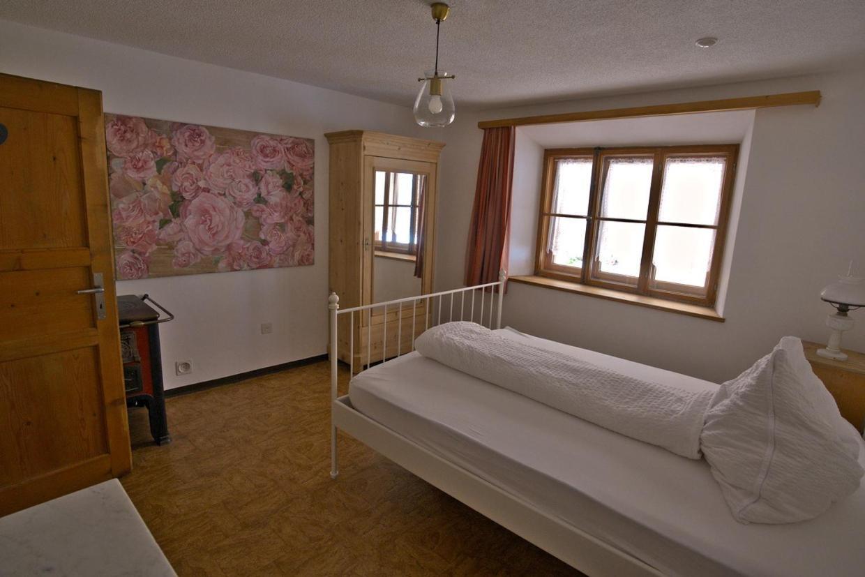 Chasa Sassalba Bed & Breakfast Lu Luaran gambar